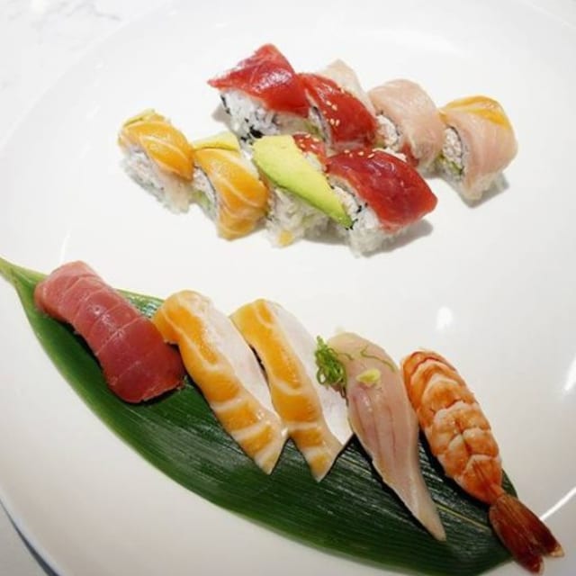 Special Sushi & Roll.