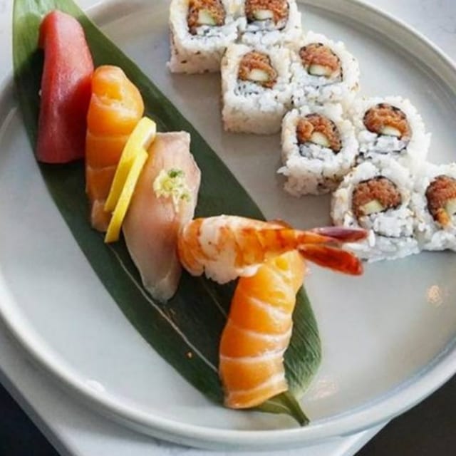 Regular Sushi & Roll.